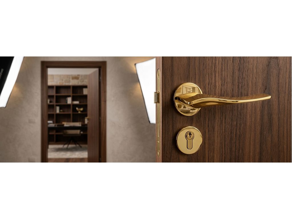Maniglia Linea h6 rosetta tonda d.50x6h bocchetta foro chiave PVD-Oro Plus | KTS - immagine 2